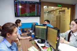 Chứng kho&aacute;n ng&agrave;y 25/6: VN-Index giảm gần 15 điểm, &aacute;p lực chốt lời gia tăng trước ngưỡng 1.900 điểm