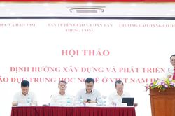 Định hướng x&acirc;y dựng v&agrave; ph&aacute;t triển gi&aacute;o dục trung học nghề ở Việt Nam hiện nay
