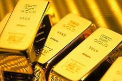 Gi&aacute; v&agrave;ng thế giới rơi s&acirc;u, v&agrave;ng trong nước giảm nhẹ
