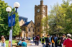 Australia: Ng&agrave;nh gi&aacute;o dục đối diện mối đe dọa an ninh mạng