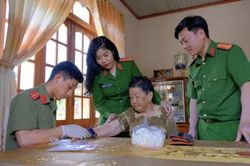 Công an Lâm Đồng đẩy nhanh lấy mẫu ADN thân nhân để xác định danh tính liệt sĩ