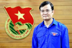 Anh B&ugrave;i Quang Huy t&aacute;i đắc cử B&iacute; thư thứ nhất Trung ương Đo&agrave;n kh&oacute;a XIII