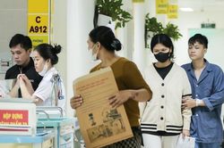 Đề xuất miễn ph&iacute; bảo hiểm y tế cho người từ 65 tuổi, Bộ Y tế n&oacute;i g&igrave;?