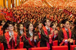 Việt Nam c&oacute; đại học lọt top 100 thế giới chưa?