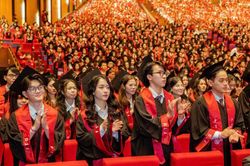 Việt Nam có đại học lọt top 100 thế giới chưa?