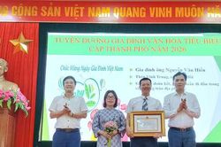 Xã Ngọc Hồi: Tuyên dương 17 gia đình văn hóa tiêu biểu năm 2026