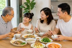 'Đợi &ocirc;ng về qu&ecirc; rồi nh&agrave; m&igrave;nh ăn hải sản nh&eacute;', c&acirc;u n&oacute;i của ch&aacute;u g&aacute;i khiến &ocirc;ng l&atilde;o suy sụp
