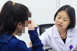 Phát hiện viêm gan B sau sinh, người mẹ day dứt vì lây bệnh cho con gái