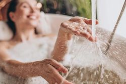Đâu là thời điểm tắm lý tưởng trong ngày?