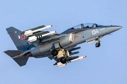 Yak-130 mang vũ khí đối không trở thành 'sát thủ máy bay không người lái'