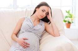 Dấu hiệu mẹ bầu thiếu chất