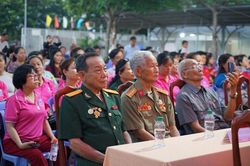 Tiếp lửa truyền thống từ nh&acirc;n chứng lịch sử