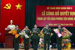 Qu&acirc;n khu 5 th&agrave;nh lập Tiểu đo&agrave;n Phương tiện kh&ocirc;ng người l&aacute;i