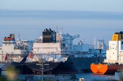 Mỹ l&ecirc;n tiếng về quy định mới của EU, khẳng định kh&iacute; đốt sẽ 'chảy sang nơi kh&aacute;c'
