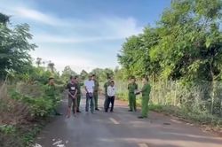 Bắt khẩn cấp 3 đối tượng dùng dao cướp điện thoại của học sinh