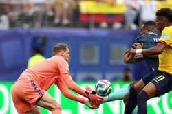 Trực tiếp Ecuador vs Đức 2-1 (H2): B&agrave;n thắng thứ 2 cho Ecuador