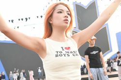 Hàng trăm dancer đội nắng xuyên trưa vì concert Thanh Xuân