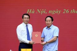Bổ nhiệm ông Trần Anh Tiến giữ chức Phó Chủ nhiệm Văn phòng Chính phủ