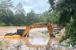 Nước lũ tiếp tục dâng, Cao Bằng lên phương án di dời dân