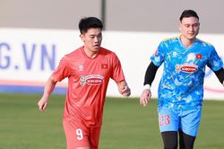 Từ thất bại của Hàn Quốc, ông Kim Sang Sik giữ lửa tuyển Việt Nam thế nào?