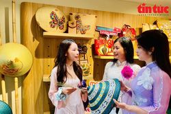 Khai mạc 'Huế thương', quảng bá sản vật và văn hóa xứ Huế tại Hà Nội