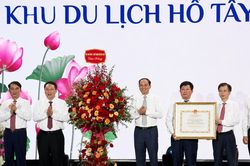 Lễ hội Sen H&agrave; Nội 2026 lan tỏa bản sắc văn h&oacute;a Thủ đ&ocirc;