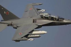 Chiến đấu cơ hạng nhẹ Yak-130M mới của Nga có chuyến bay thử nghiệm đầu tiên: Khả năng ra sao?