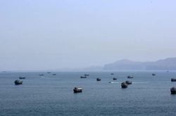 Bắt đầu rà phá thủy lôi tại eo biển Hormuz