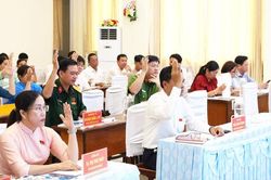 HĐND x&atilde; Ki&ecirc;n Lương th&ocirc;ng qua đề &aacute;n sắp xếp c&aacute;c ấp