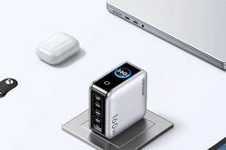 Ugreen Nexode Pro 160W: Bộ sạc 5 cổng tích hợp màn hình thông minh chính thức mở bán tại châu Âu