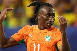 Yan Diomande v&agrave; Liverpool: Kh&uacute;c mắc 112 triệu bảng khiến thương vụ bom tấn rơi v&agrave;o bế tắc