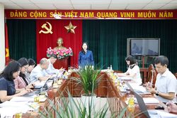 Thẩm tra các dự thảo nghị quyết trên lĩnh vực khoa học - công nghệ và văn hóa - thể thao