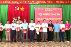Ia Hrung công bố nghị quyết, quyết định về tổ chức bộ máy và nhân sự các thôn, làng
