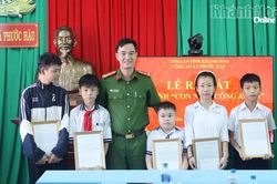 Công an xã Phước Hậu ra mắt mô hình 'Con nuôi Công an xã'
