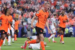 TRỰC TIẾP Tunisia 1-3 H&agrave; Lan (hiệp 2): Cầu thủ Tunisia đ&aacute; phản lưới nh&agrave;