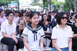 Chọn tổ hợp lớp 10 thế nào để không tự thu hẹp cơ hội vào đại học?
