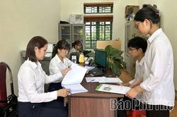 C&aacute;c trường THPT thu hồ sơ học sinh đủ điểm tr&uacute;ng tuyển v&agrave;o lớp 10 năm học 2026 - 2027