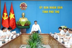 Tháo gỡ 'nút thắt' giá nước sạch và tăng cường phân cấp trong quy hoạch đô thị, nông thôn