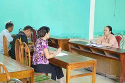Lắng nghe Nh&acirc;n d&acirc;n