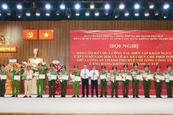 Phối hợp bảo đảm an ninh, an toàn tại Cảng hàng không quốc tế Phú Bài
