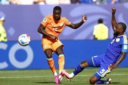 World Cup 2026: Nicolas Pepe lập c&uacute; đ&uacute;p, Bờ Biển Ng&agrave; đ&aacute;nh bại Curacao 2-0 gi&agrave;nh v&eacute; đi tiếp
