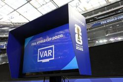 VAR lại gây tranh cãi tại World Cup 2026