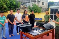Triệt phá ổ nhóm mua bán trái phép hơn 1.000 tài khoản ngân hàng