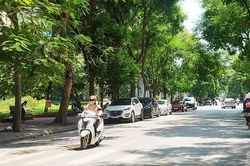 Hà Nội, thời tiết oi bức tăng dần
