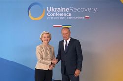 Hội nghị Tái thiết Ukraine khai mạc tại Ba Lan