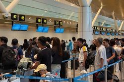 Đi m&aacute;y bay h&egrave; 2026, h&agrave;nh kh&aacute;ch được khuyến c&aacute;o đến s&acirc;n bay sớm hơn b&igrave;nh thường v&igrave; l&yacute; do n&agrave;y