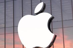 Apple nâng giá bán nhiều mẫu MacBook và iPad