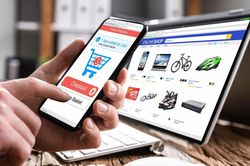 Luật Thương mại điện tử có hiệu lực từ 1/7: Người bán hàng online cần biết ngay những thay đổi này