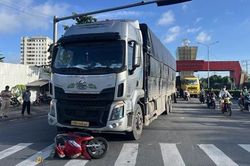Xe tải &ocirc;m cua c&aacute;n một người đi xe m&aacute;y tử vong ở TPHCM