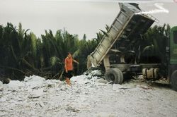 Tây Ninh: Khởi tố đối tượng đổ trái phép gần 600 tấn chất thải